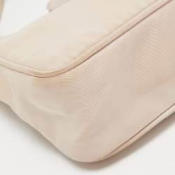 Pre Owned Prada Light Pink Nylon Re-Edition 2000 Bag