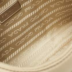 Pre Owned Prada Beige Re-Nylon Re-Edition 2000 Baguette Bag