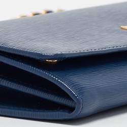 مملوكة مسبقًا Prada Blue Vitello Move Leather Wallet on Chain