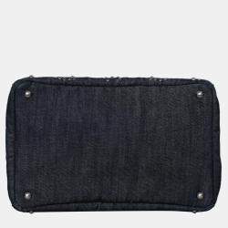 مملوكة مسبقًا حقيبة برادا دنيم مزينة بالكريستال وعينين بطريقتين