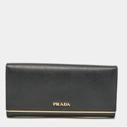 Pre Owned Prada Black Saffiano Leather Metal Bar Continental Wallet