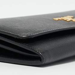 مملوكة مسبقًا Prada Black Saffiano Metal Leather Flap Continental Wallet