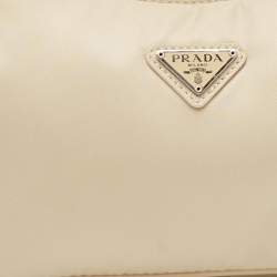 Pre Owned Prada Cream Nylon Re-Edition 2000 Bag