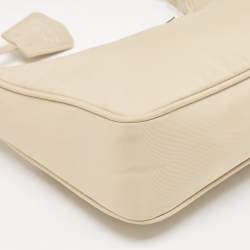 Pre Owned Prada Cream Nylon Re-Edition 2000 Bag