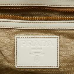 مملوكة مسبقًا Prada White Woven Leather Madras Frame Satchel