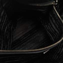 Pre Owned Prada Black Patent Leather Gaufre Tote