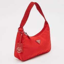 Pre Owned Prada Red Nylon Re-Edition 2000 Bag