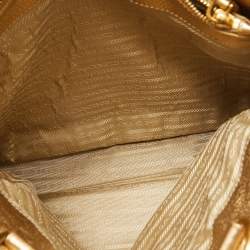 Pre Owned Prada Gold Leather Vitello Daino Side Pocket Shoulder Bag