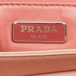 Pre Owned Prada Pink Nappa Gaufre Leather Chain Shoulder Bag