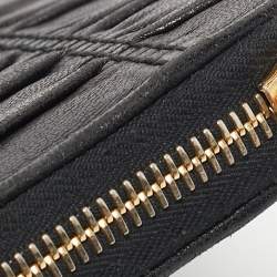 Pre Owned Prada Black Gaufre Leather Zip Continental Wallet