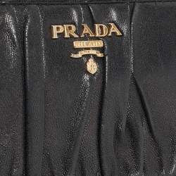 Pre Owned Prada Black Gaufre Leather Zip Continental Wallet