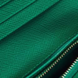 Pre Owned Prada Green Saffiano Leather Logo Flap Card Case