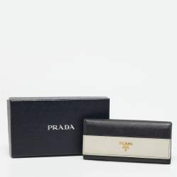 مملوكة مسبقًا Prada Black/White Saffiano Leather Continental Wallet