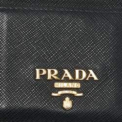 Pre Owned Prada Black Saffiano Leather Metal Logo Card Case