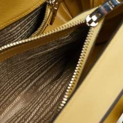 مملوكة مسبقًا Prada Yellow Saffiano Cuir Leather Large Twin Tote