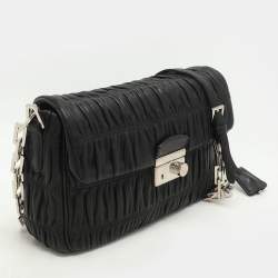 Pre Owned Prada Black Leather Gaufre Chain Shoulder Bags