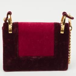 Pre Owned حقيبة برادا كروس بودي مخمل بورغندي/وردي بشعار وسلسلة