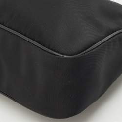 Prada Black Nylon Re-Edition 2005 Shoulder Bag