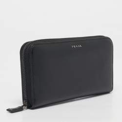 مملوكة مسبقًا Prada Black Saffiano Leather Zip Around Wallet