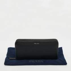 مملوكة مسبقًا Prada Black Saffiano Leather Zip Around Wallet