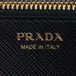 Pre Owned Prada Black Saffiano Printed Faces Leather Chain Clutch