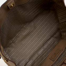 Pre Owned Prada Large Beige Calfskin Vitello Daino Tote Bag