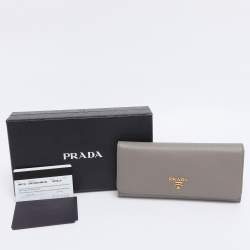 Pre Owned Prada Grey Saffiano Leather Continental Wallet