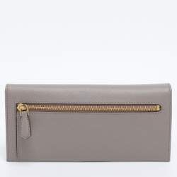 Pre Owned Prada Grey Saffiano Leather Continental Wallet