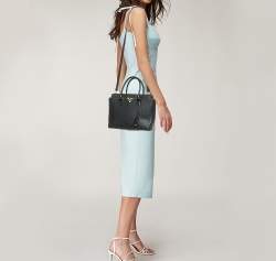 Pre Owned Prada Black Saffiano Lux Leather Magentic Closure Tote