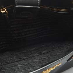 Pre Owned Prada Black Saffiano Lux Leather Magentic Closure Tote