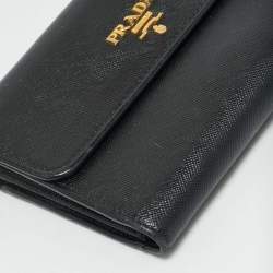 Pre Owned Prada Black Saffiano Lux Leather Logo Trifold Wallet
