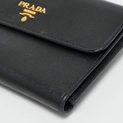 Pre Owned Prada Black Saffiano Lux Leather Logo Trifold Wallet