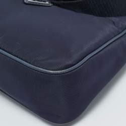 Pre Owned Prada Navy Blue Nylon and Saffiano Leather Re-Edition 2005 Shoulder Bag