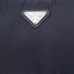 Pre Owned Prada Navy Blue Nylon and Saffiano Leather Re-Edition 2005 Shoulder Bag