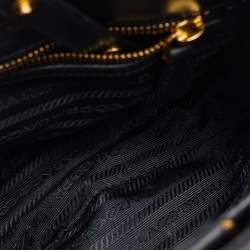 Pre Owned Prada Black/Green Leather and Nylon Corsaire Crossbody Bag