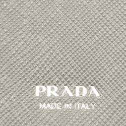 Pre Owned محفظة برادا ثلاثية الطي جلد سافيانو رمادية