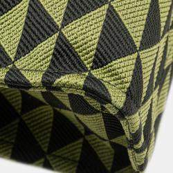 Pre Owned حقيبة تسوق برادا جاكار أخضر ترايانجولو سيمبول