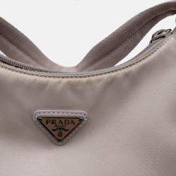 Pre Owned Prada Light Pink Nylon Re-Edition 2005 Shoulder Bag
