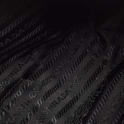 Pre Owned حقيبة كاميرا كروس بودي برادا أبيض جلد فينيكس فيتيلو