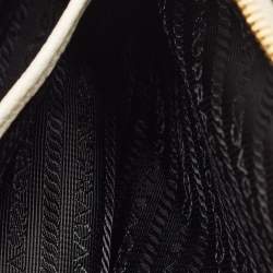 Pre Owned حقيبة كاميرا كروس بودي برادا أبيض جلد فينيكس فيتيلو