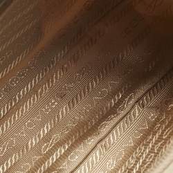 Pre Owned Prada Beige Nylon Re-Edition 2000 Shoulder Bag