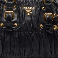 مملوكة مسبقًا Prada Black Nappa Leather Gaufre Tote