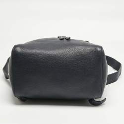 مملوكة مسبقًا Prada Navy Blue Leather Drawstring Flap Backpack
