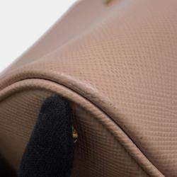 مملوكة مسبقًا حقيبة برادا بانيير ٢ واي جلد وردي/أسود