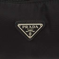 Pre Owned Prada Black Nylon Re-Edition 2000 Shoulder Bag