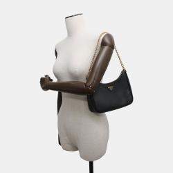 Pre Owned Prada Re-Edition 2005 Saffiano Shoulder Bag Black