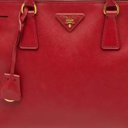Pre Owned Prada Red Saffiano Lux Leather Medium Galleria Double Zip Tote