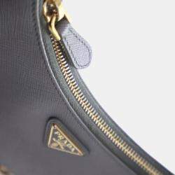 Pre Owned Prada Saffiano Re-Edition 2005