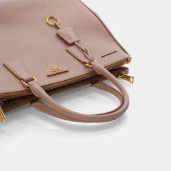 Pre Owned Prada Medium Saffiano Galleria Tote