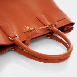 Pre Owned Prada Medium Saffiano Lux Tote